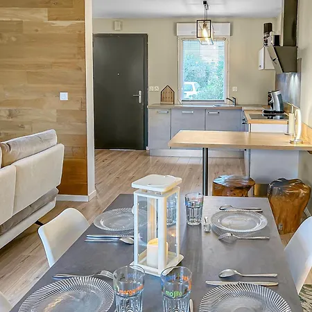 Hébergement de vacances Maison Lumineuse, Terrasse, à 10 Min Des Plages *