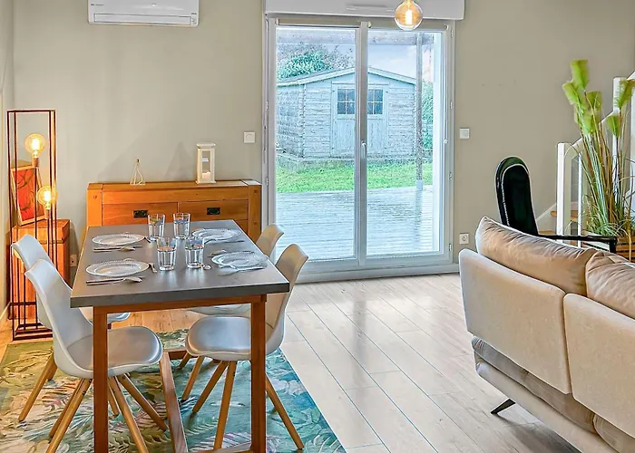 Maison Lumineuse, Terrasse, à 10 Min Des Plages