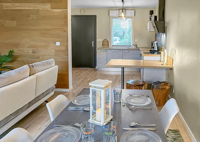 Casa de Férias Maison Lumineuse, Terrasse, à 10 Min Des Plages *