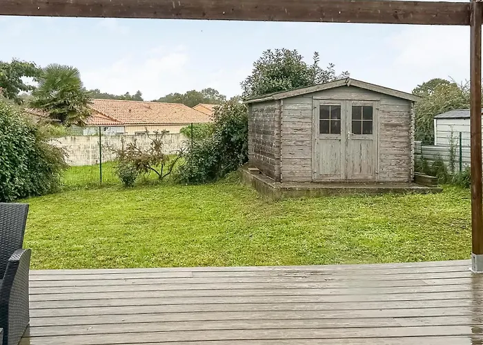 Maison Lumineuse, Terrasse, à 10 Min Des Plages Casa de Férias