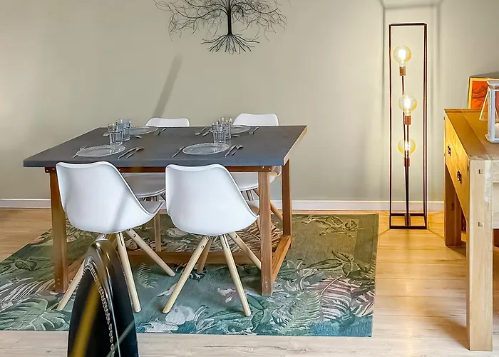 Maison Lumineuse, Terrasse, à 10 Min Des Plages Casa de Férias