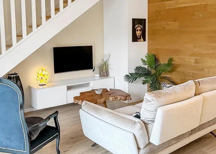 Casa de Férias Maison Lumineuse, Terrasse, à 10 Min Des Plages *